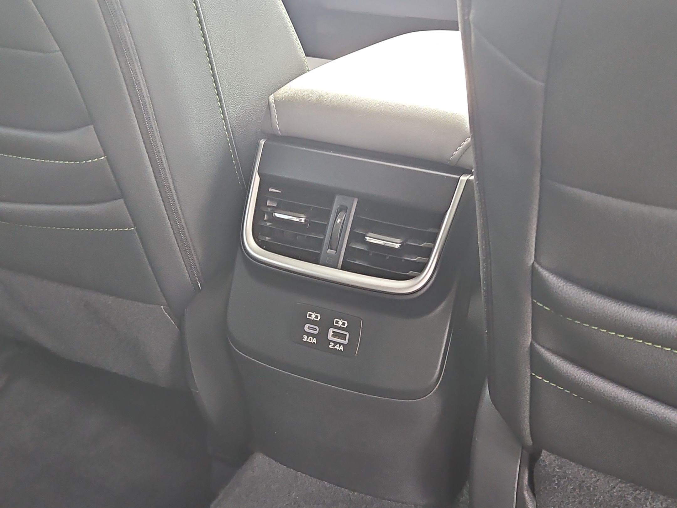 Used 2025 Subaru Outback Onyx Edition AWD/4WD image 29