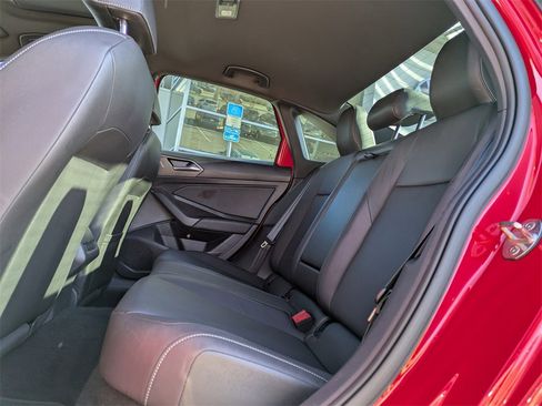 Used 2021 Volkswagen Jetta SEL image 16