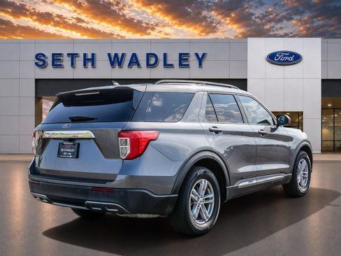 Certified 2023 Ford Explorer XLT w/ Equipment Group 202A RWD image 7