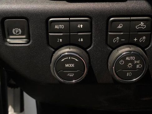 Used 2026 Chevrolet Silverado 2500 ZR2 AWD/4WD image 23