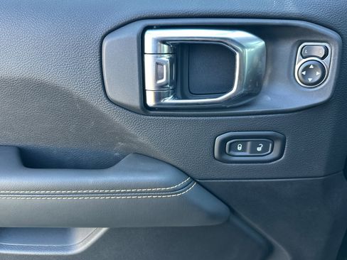 New 2025 Jeep Wrangler Unlimited Rubicon 392 image 10