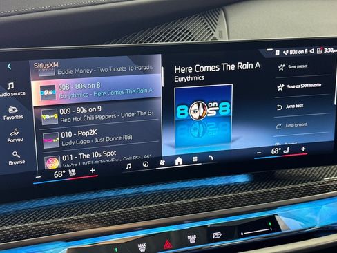 Used 2023 BMW i7 xDrive60 AWD/4WD image 19