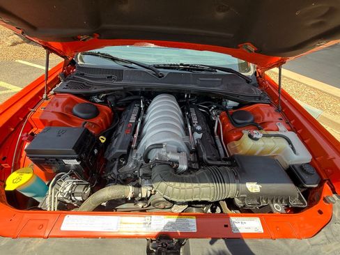 Used 2009 Dodge Challenger SRT8 w/ SRT Option Group II RWD image 18