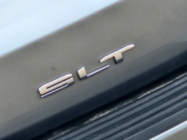 Used 2024 GMC Yukon SLT AWD/4WD image 11