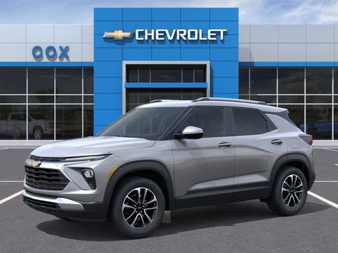 New 2026 Chevrolet TrailBlazer LT w/ Convenience Package FWD image 2