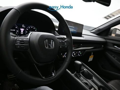 Used 2025 Honda Accord Sport image 10
