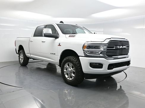 Used 2024 RAM 2500 Laramie w/ Safety Group image 44