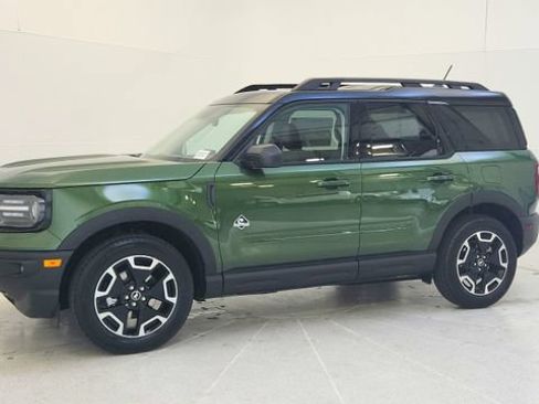 Used 2024 Ford Bronco Sport Outer Banks AWD/4WD image 3