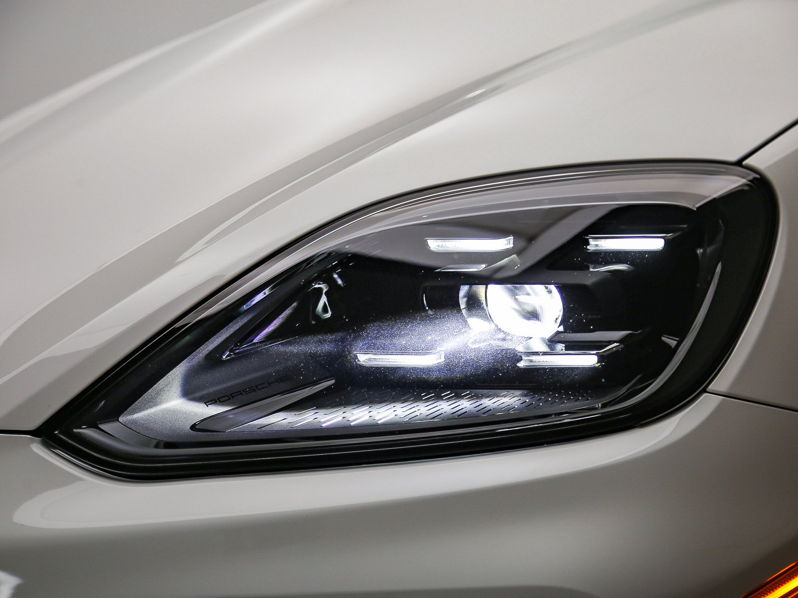 Certified 2026 Porsche Cayenne AWD/4WD image 11