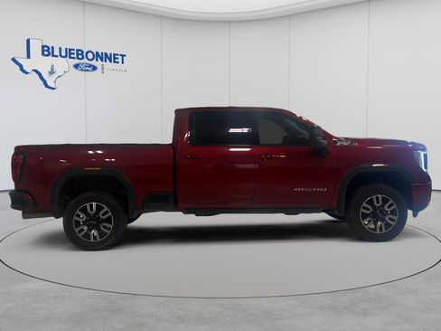 Used 2022 GMC Sierra 2500 AT4 AWD/4WD image 4