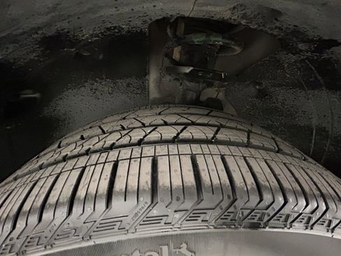 Used 2025 Kia Sorento SX image 22