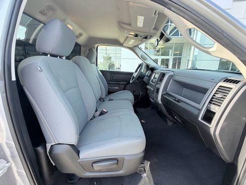 Used 2019 RAM 1500 Express RWD image 22