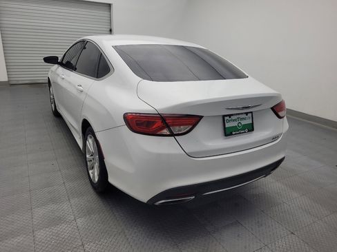Used 2015 Chrysler 200 Limited image 5