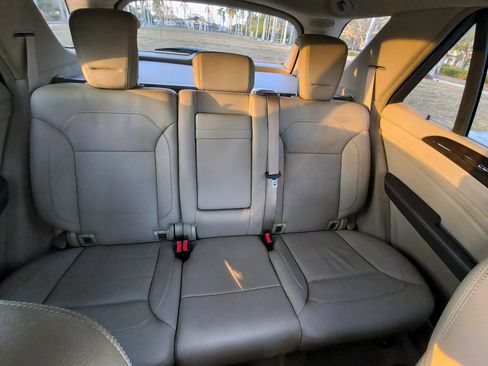 Used 2015 Mercedes-Benz ML 350 2WD image 36