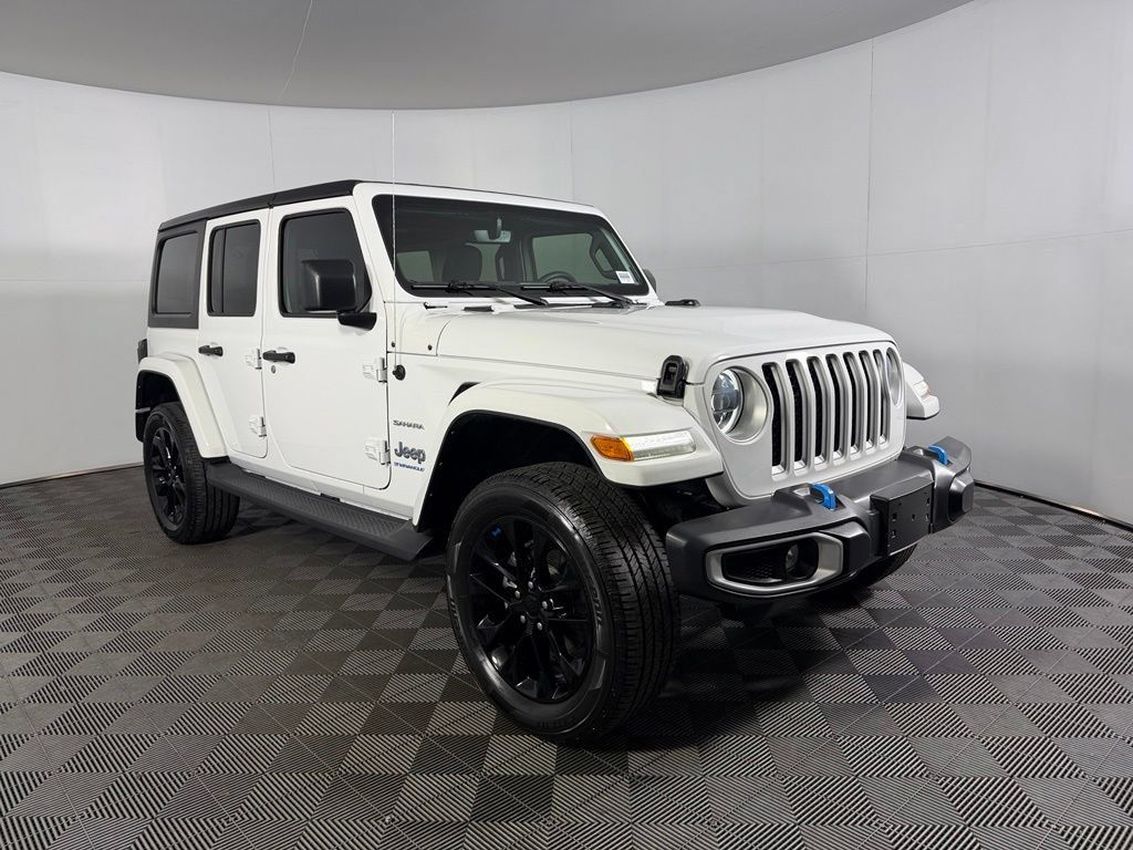 Used 2023 Jeep Wrangler Unlimited Sahara AWD/4WD image 4