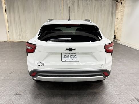New 2026 Chevrolet Trax LT w/ LT Convenience Package image 4