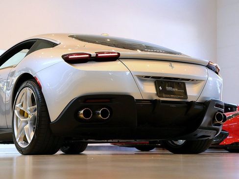 Certified 2021 Ferrari Roma image 62