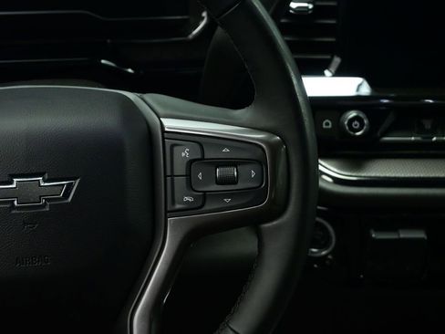 Used 2024 Chevrolet Silverado 2500 ZR2 w/ Technology Package image 36