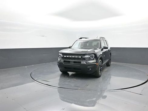 New 2025 Ford Bronco Sport Outer Banks image 3