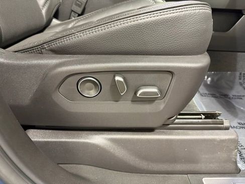 Certified 2025 GMC Sierra 1500 Denali image 29