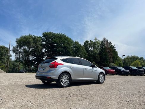 Used 2013 Ford Focus Titanium FWD image 5