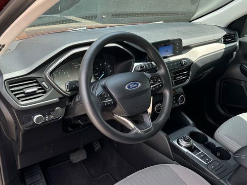 Used 2021 Ford Escape S image 22