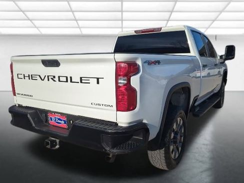 Used 2022 Chevrolet Silverado 2500 Custom w/ Custom Convenience Package image 26