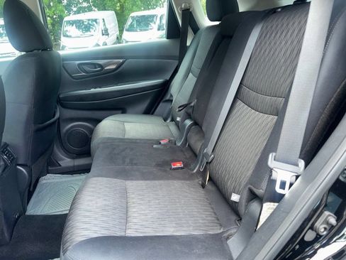 Used 2020 Nissan Rogue S AWD/4WD image 23
