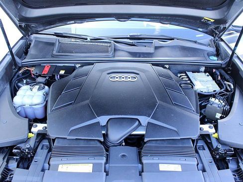 Used 2019 Audi Q8 Premium w/ Convenience Package image 28