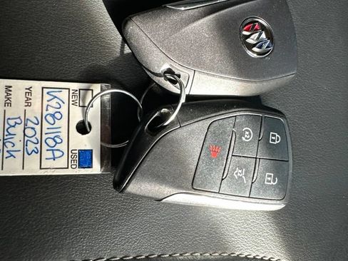 Used 2023 Buick Envision Preferred w/ Sport Touring Package AWD/4WD image 16