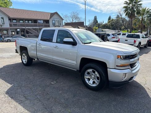 Used 2018 Chevrolet Silverado 1500 LT w/ All Star Edition AWD/4WD image 5
