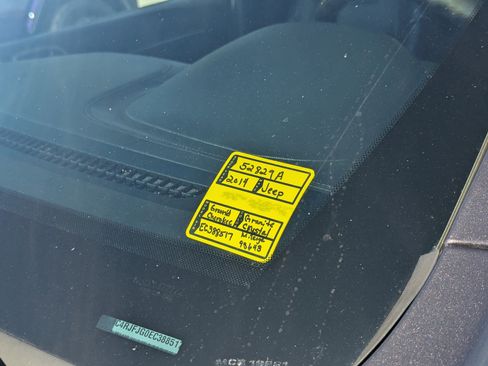 Used 2014 Jeep Grand Cherokee Summit image 29