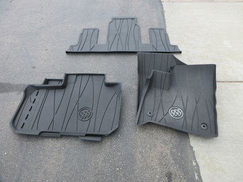 Used 2023 Buick Enclave Premium w/ Experience Buick Package AWD/4WD image 57