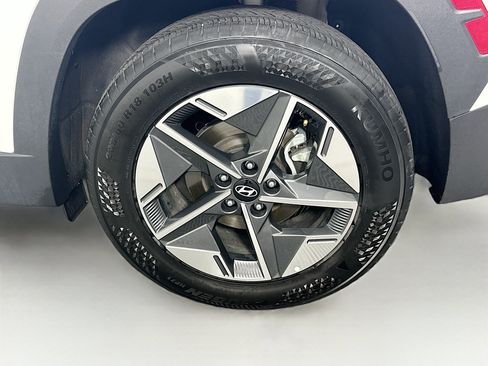 Used 2025 Hyundai Tucson SEL FWD image 11