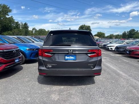 Used 2023 Honda Odyssey Touring image 6