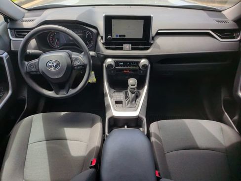 Used 2025 Toyota RAV4 LE AWD/4WD image 31