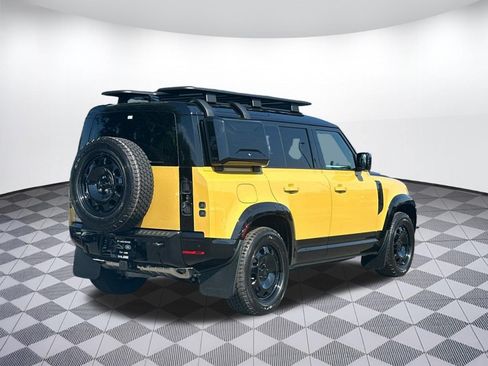 New 2026 Land Rover Defender 110 Trophy Edition AWD/4WD image 8