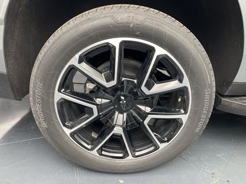 New 2026 Chevrolet Suburban RST w/ Comfort Package image 12