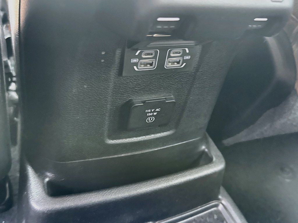Used 2023 Jeep Wrangler Unlimited Sahara w/ Cold Weather Group AWD/4WD image 28