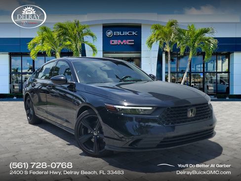 Used 2025 Honda Accord Sport image 1