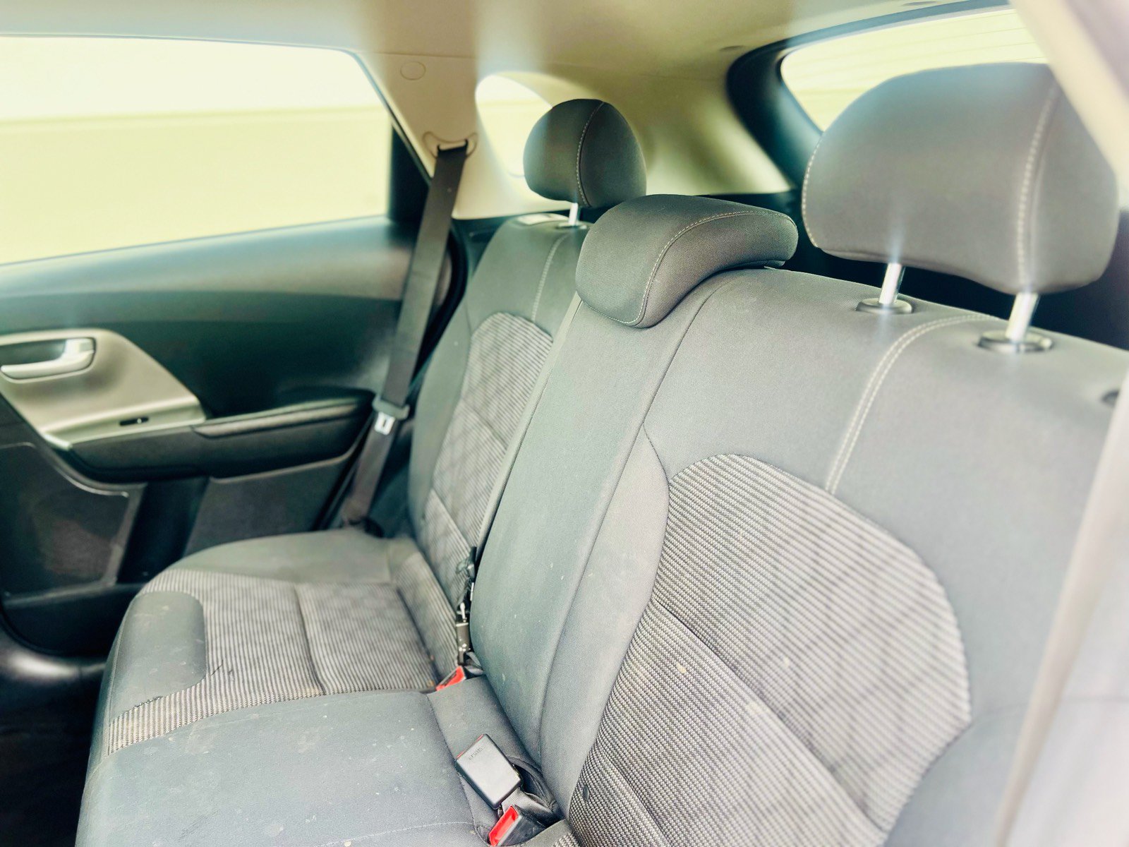 Used 2022 Kia Niro LX FWD image 23