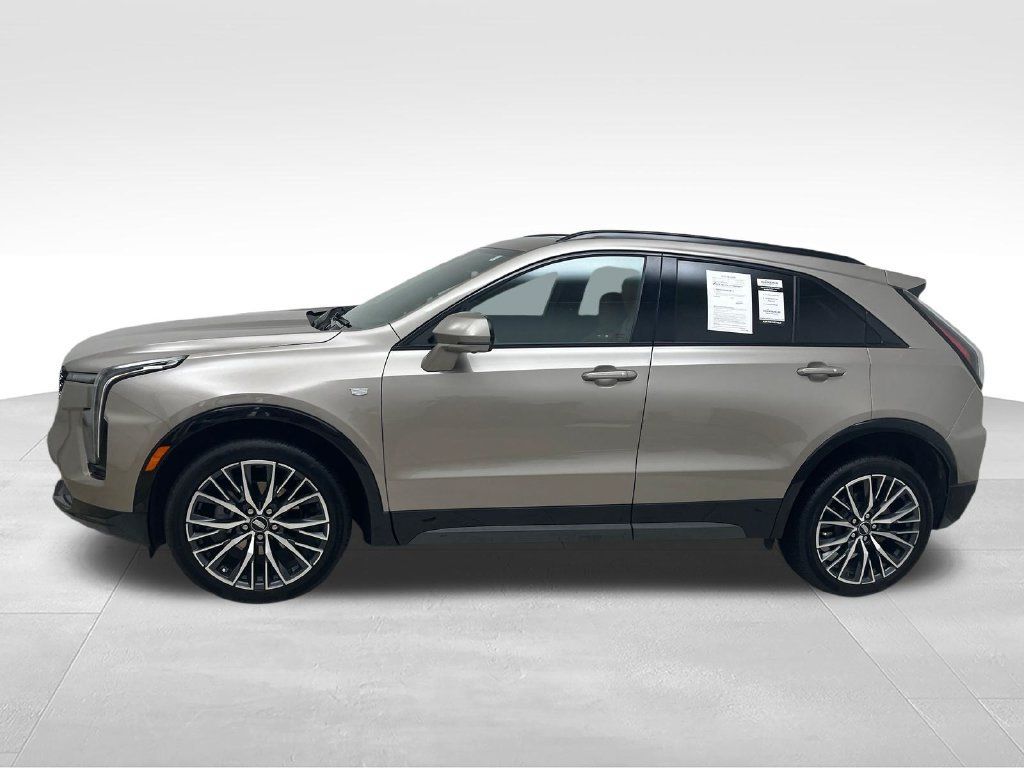 Used 2024 Cadillac XT4 Sport AWD/4WD image 2