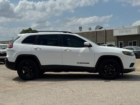 Used 2020 Jeep Cherokee Latitude Plus FWD image 8
