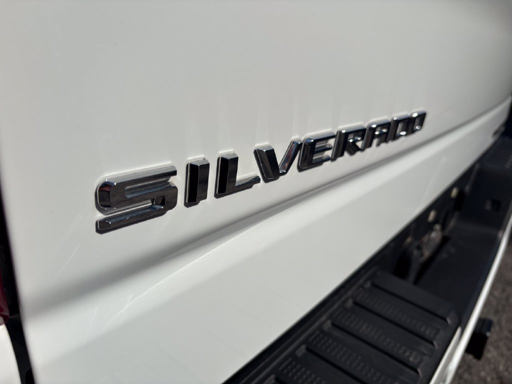 Used 2022 Chevrolet Silverado 1500 RST w/ Safety Package AWD/4WD image 30