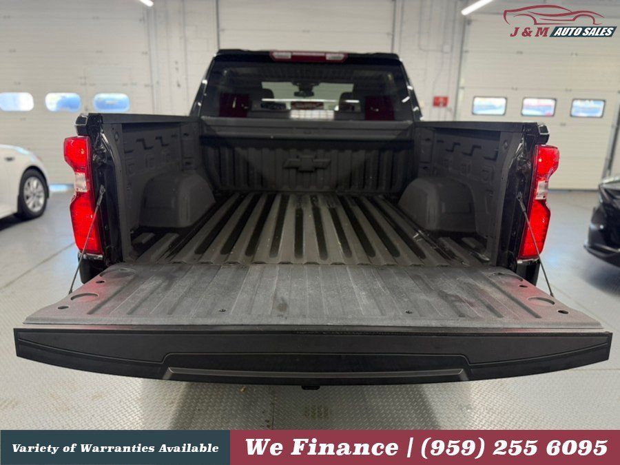 Used 2022 Chevrolet Silverado 1500 W/T w/ WT Value Package AWD/4WD image 15