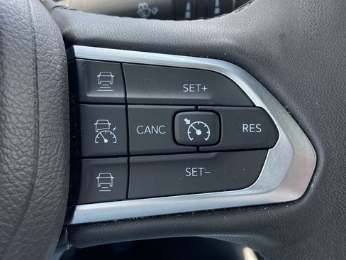 Used 2024 Jeep Compass Limited AWD/4WD image 20