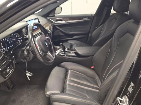 Used 2018 BMW 540i xDrive w/ M Sport Package AWD/4WD image 7