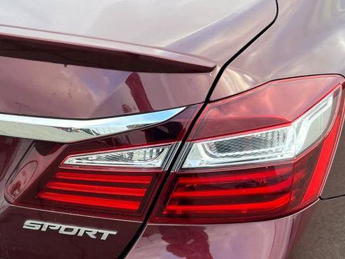 Used 2016 Honda Accord Sport image 17