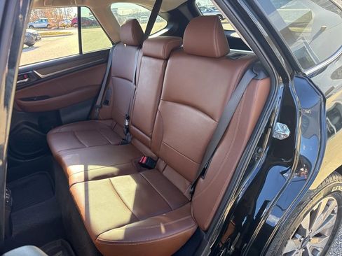 Used 2019 Subaru Outback 2.5i Touring image 24