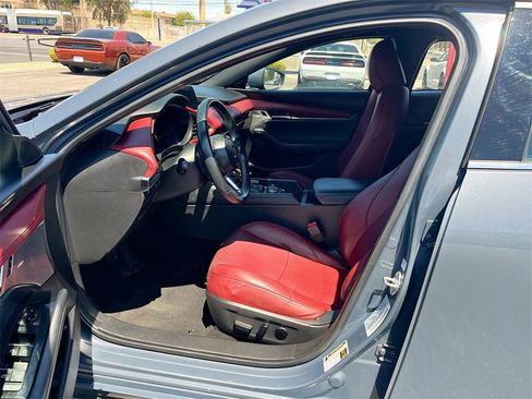 Used 2020 MAZDA MAZDA3 Hatchback w/ Premium Package image 22